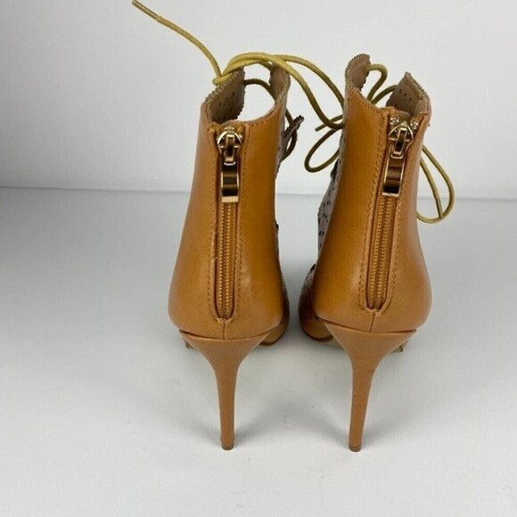Women's Lace Up Bootie High Heels Forever Brandy Tan Size 10 - Picture 3 of 7